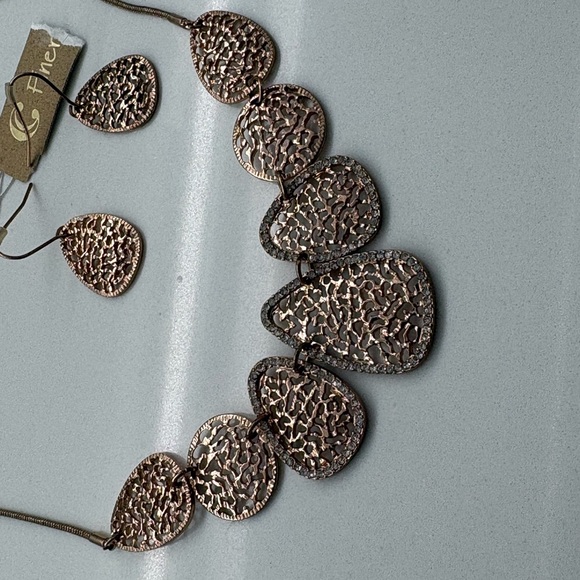 Gold Jewelry Bundle - Picture 10 of 12